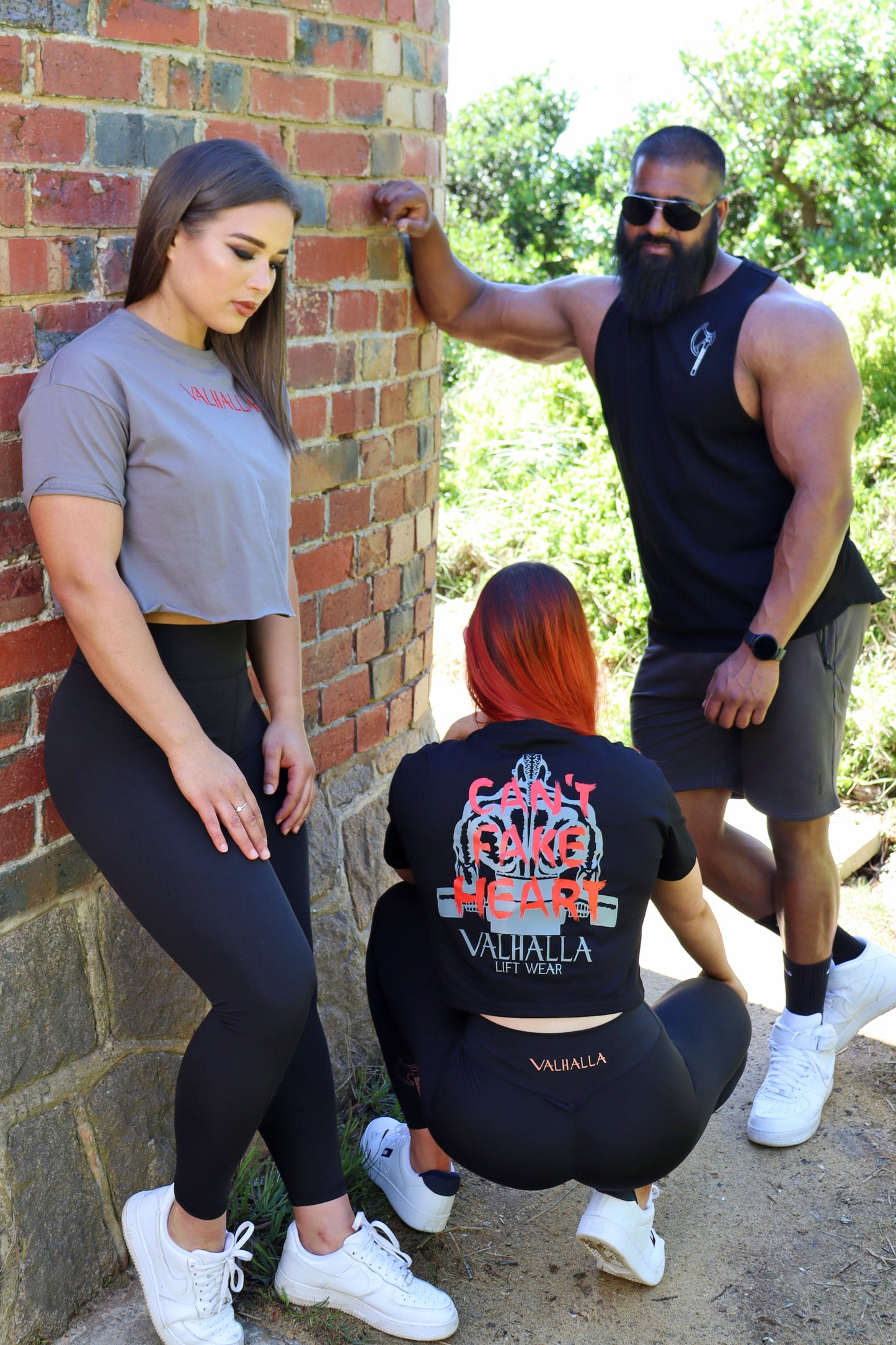 Black Cropped T-Shirt - Can't Fake Heart Print